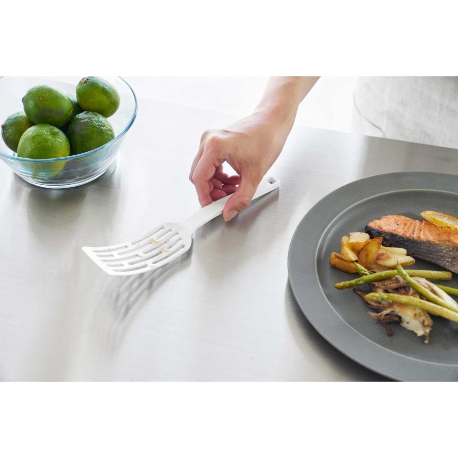 フライ返し 山崎実業 正規品 tower タワー シリコーンハンドルロングターナー S ターナー  1499 ホワイト | tower | 07