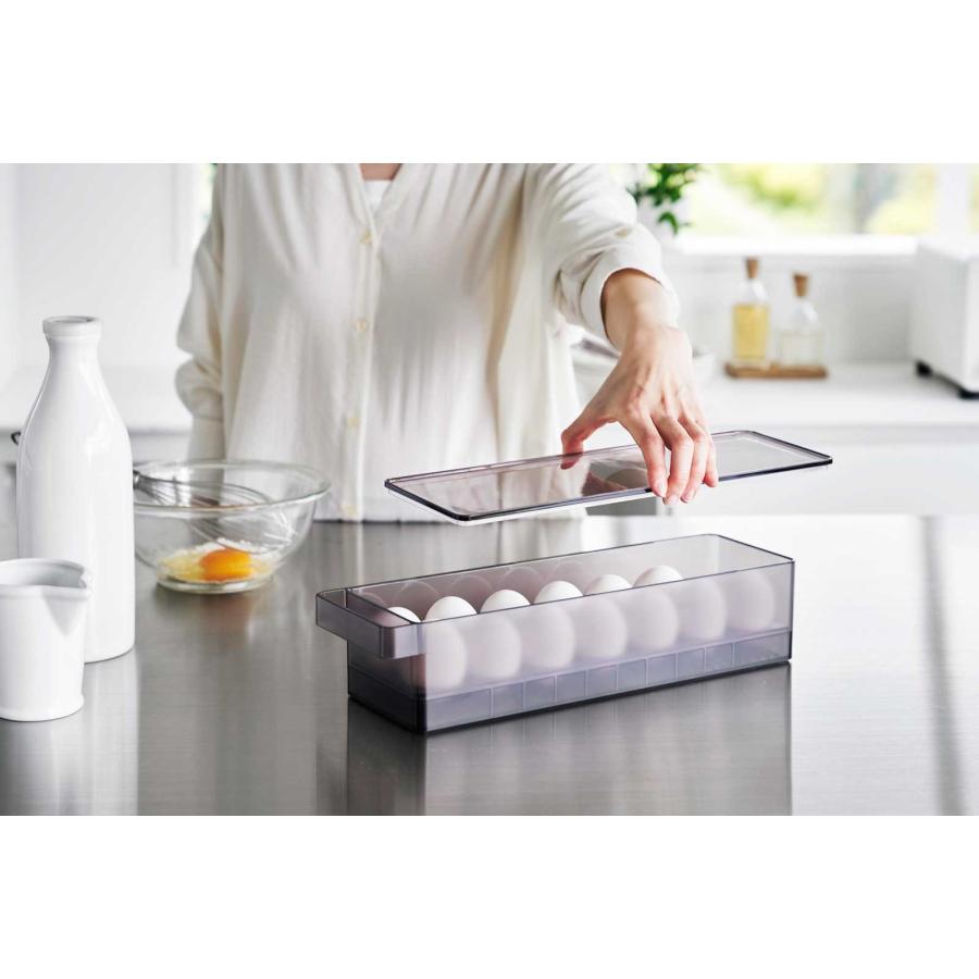 冷蔵庫収納ケース 山崎実業 正規品 tower タワー 冷蔵庫中蓋付き卵ケース 冷蔵庫用収納ケース  1482 ブラック | tower | 06