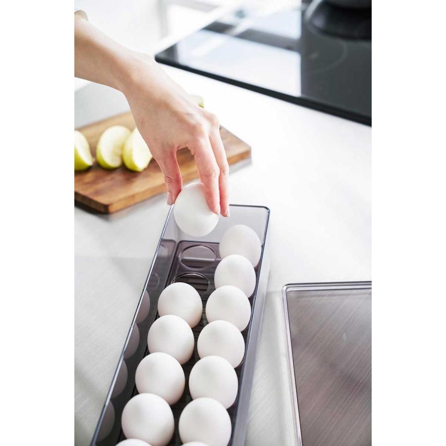 冷蔵庫収納ケース 山崎実業 正規品 tower タワー 冷蔵庫中蓋付き卵ケース 冷蔵庫用収納ケース  1482 ブラック | tower | 07