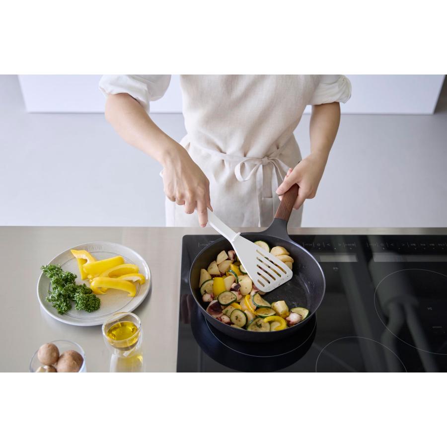 キッチンツール 山崎実業 正規品 tower タワー シリコーンビーター 調理器具 調理ツール  1503 ホワイト | tower | 04