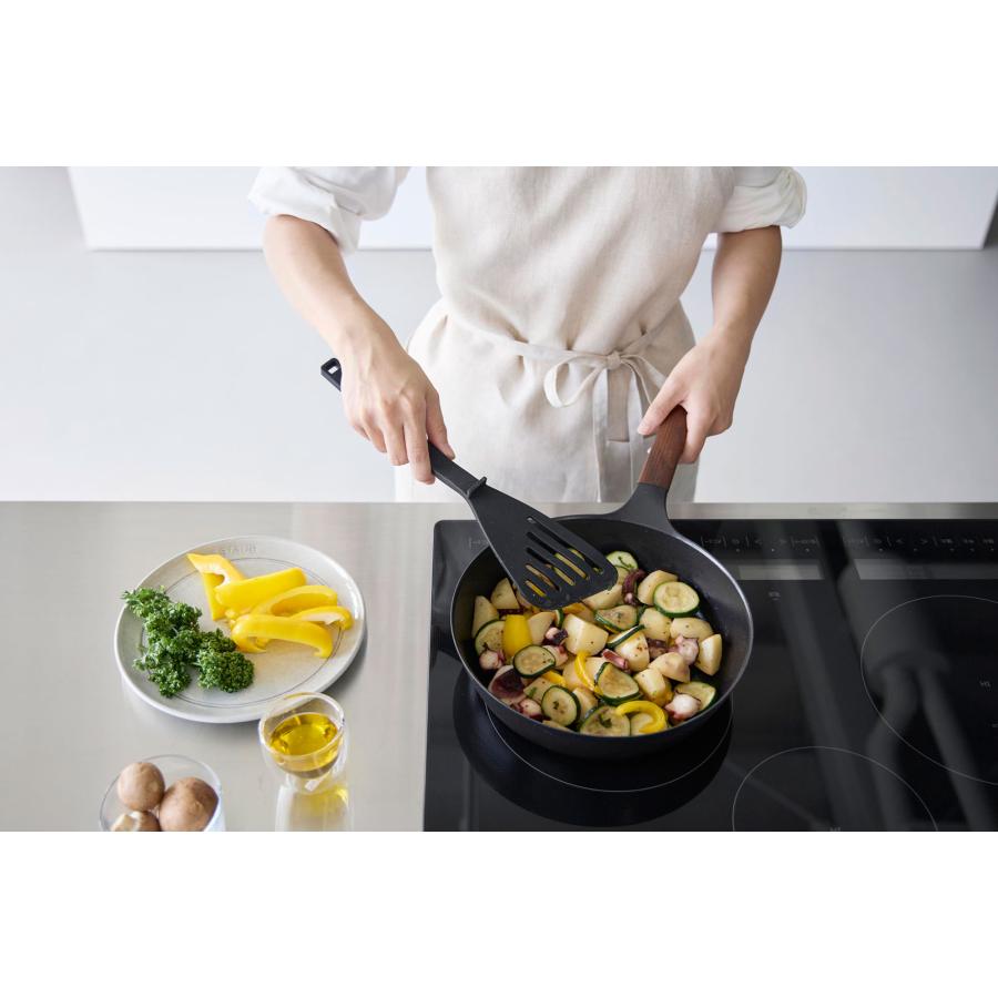 キッチンツール 山崎実業 正規品 tower タワー シリコーンビーター 調理器具 調理ツール  1504 ブラック | tower | 03