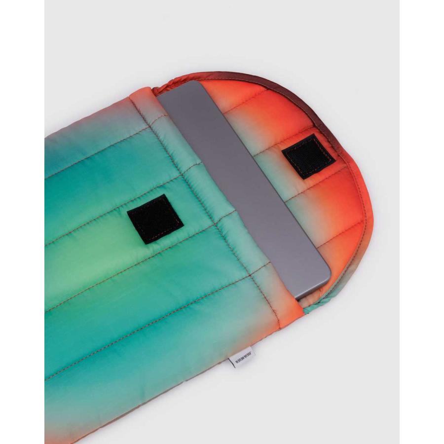 ノートパソコンケース バグー 正規品 BAGGU バグゥ PUFFY LAPTOP SLEEVE 13インチ/14インチ PCケース PCバッグ  JULIA HEUER ユリアホイヤー Rain | BAGGU | 01