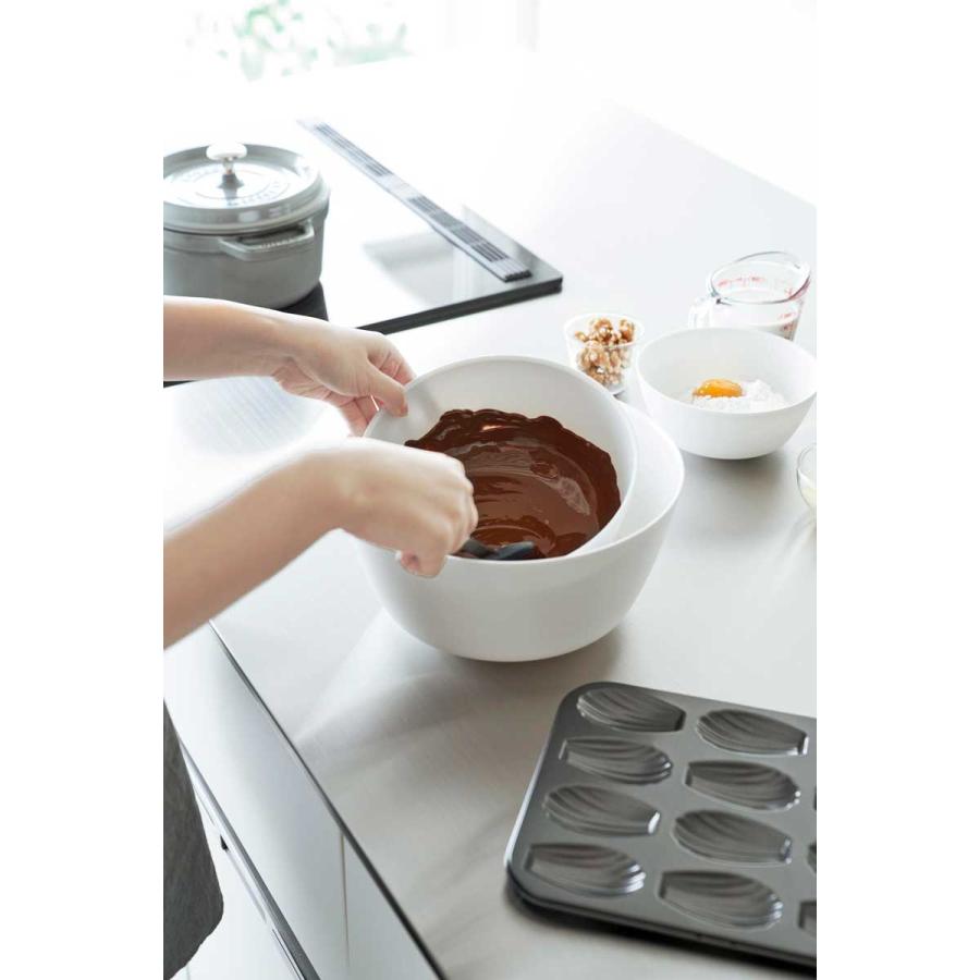 レンジボウル 山崎実業 正規品 tower タワー 傾けて混ぜやすい調理ボウル 3点セット 電子レンジ対応 料理ボウル  1391 ホワイト | tower | 02