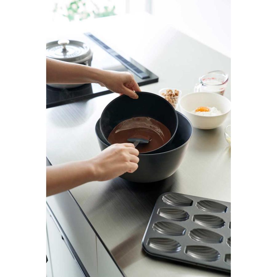 レンジボウル 山崎実業 正規品 tower タワー 傾けて混ぜやすい調理ボウル 3点セット 電子レンジ対応 料理ボウル  1392 ブラック | tower | 02