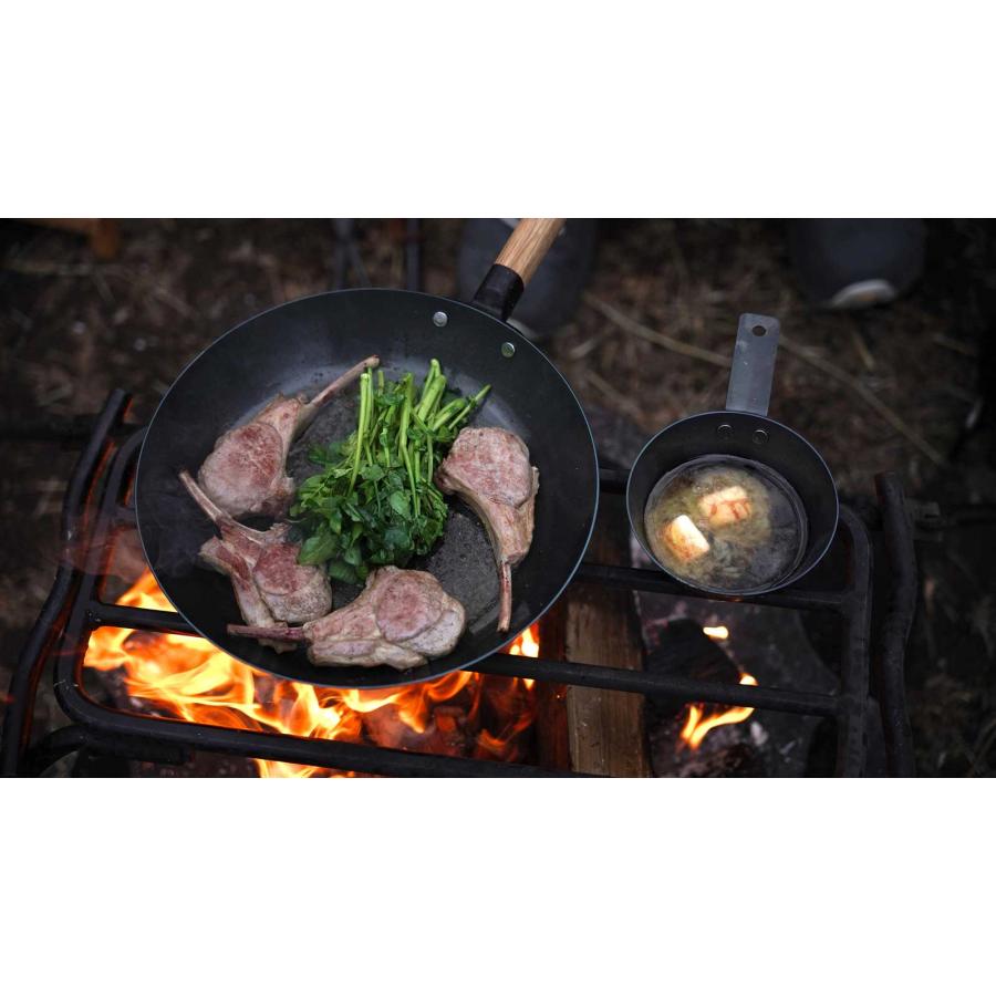 鉄フライパン 正規品 Like-it ライクイット オーブンでも使える鉄フライパン26cm スタンド付き ナチュラル ガス火・IH対応 PAN-01 ナチュラル |  | 01