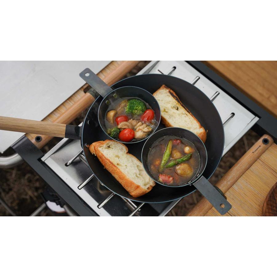 鉄カップ 正規品 Like-it ライクイット オーブンで使える鉄カップ350ml ブラック ミニ 小さめ 鉄フライパン PAN-02 ブラック |  | 02