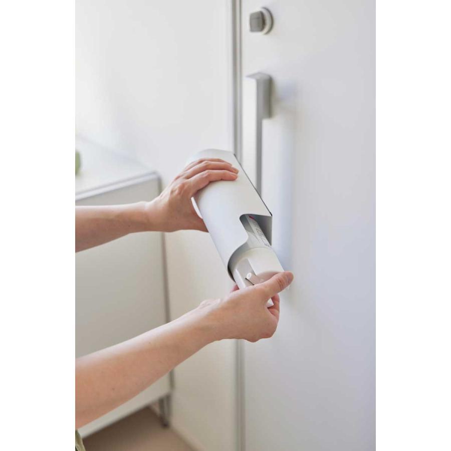 スプレーホルダー 山崎実業 正規品 tower タワー マグネット目隠しスプレーホルダー スプレー缶ホルダー  8237 ホワイト | tower | 07