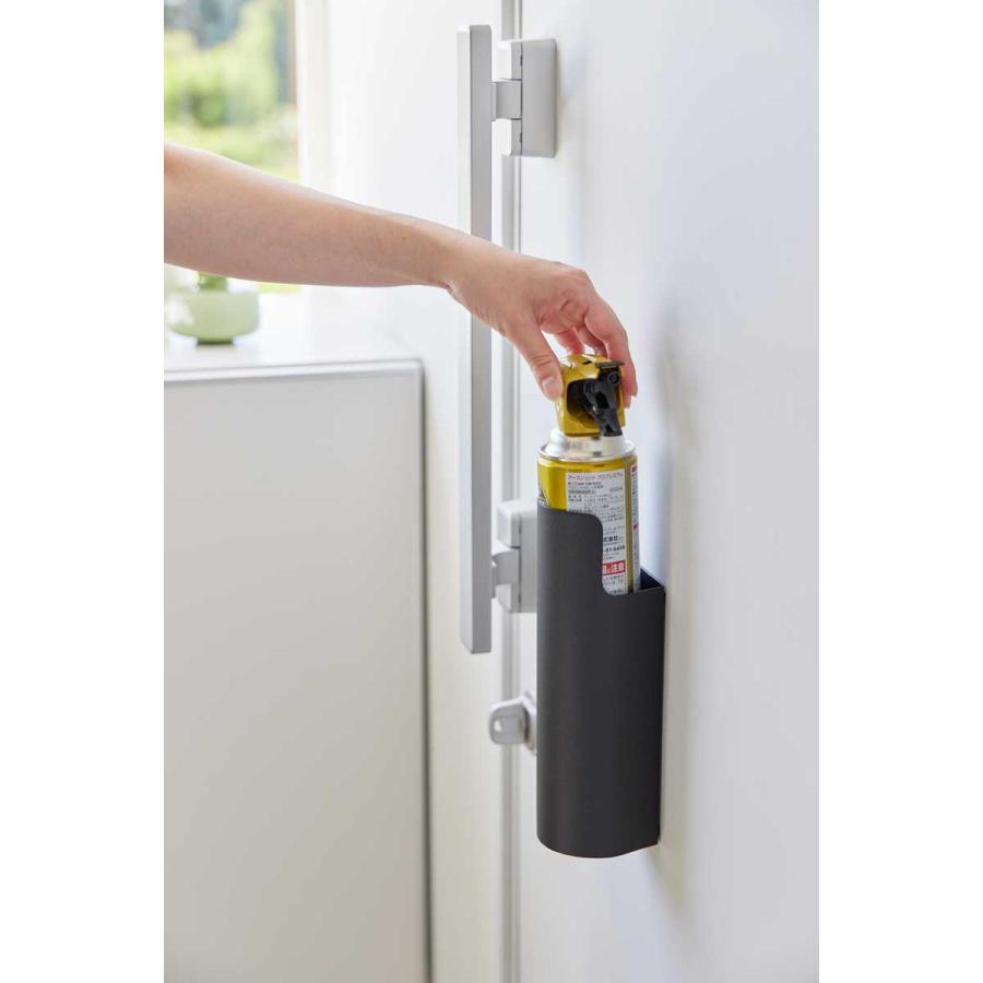 スプレーホルダー 山崎実業 正規品 tower タワー マグネット目隠しスプレーホルダー スプレー缶ホルダー  8238 ブラック | tower | 05