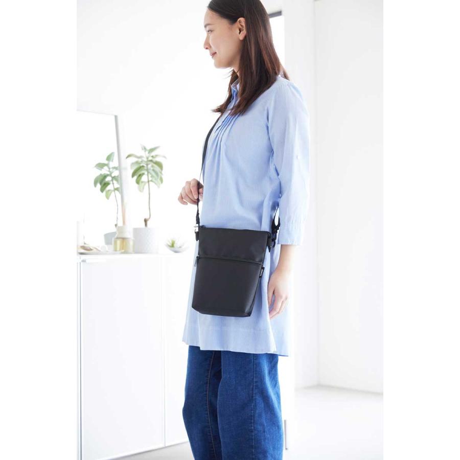 ミニエコバッグ tower タワー コンビニちょい買い保冷＆保温バッグ 保冷剤ポケット 保冷保温 ショルダー 山崎実業 正規品 10166 ブラック | tower | 06