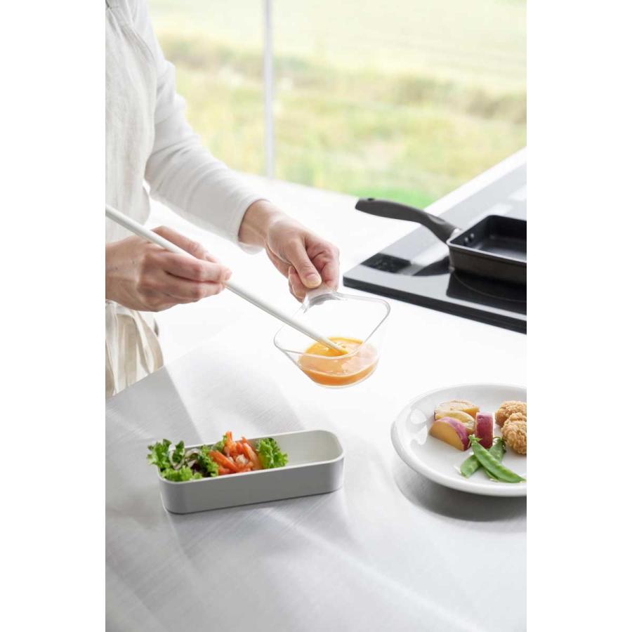 調理ボウル 山崎実業 正規品 tower タワー 電子レンジ対応洗いやすいハンドル付き下ごしらえボウル S 耐熱ボウル  10129 クリア | tower | 03