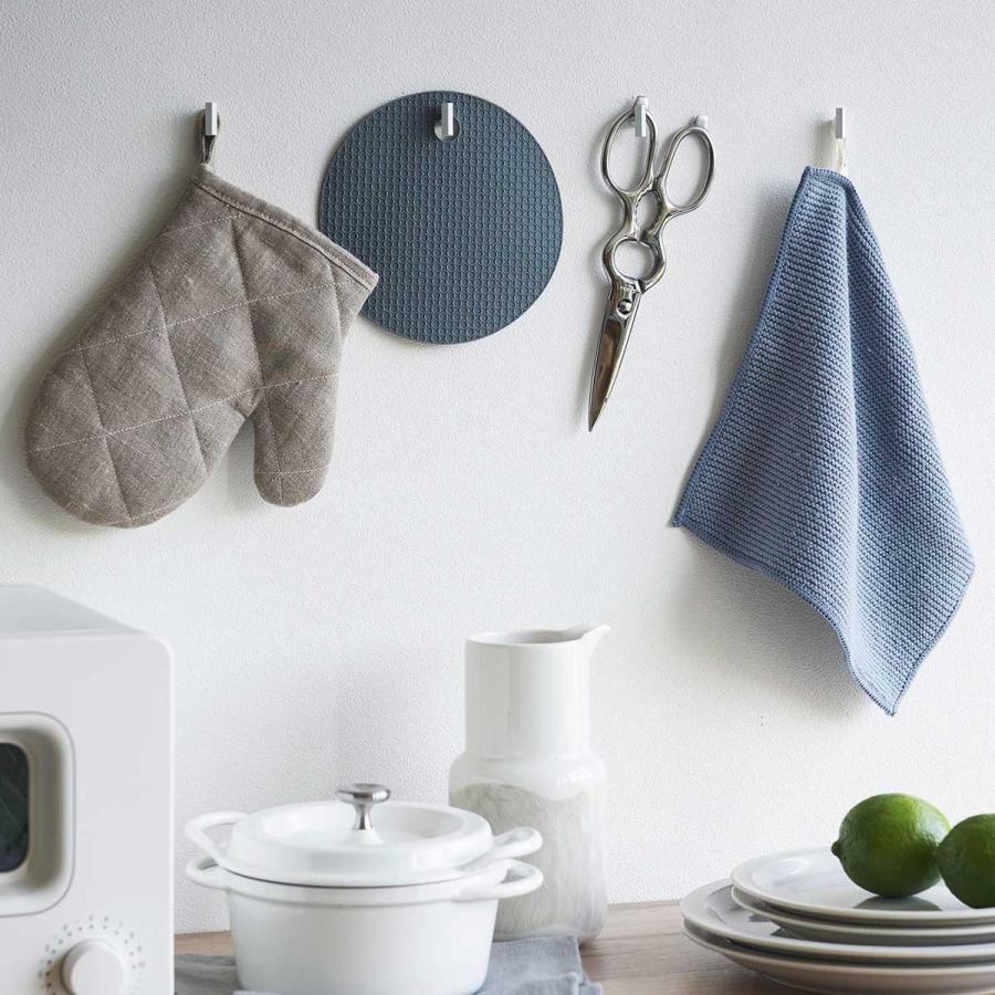 壁掛けフック 山崎実業 正規品 tower タワー 2本の針で抜けにくいフック画鋲 S 4個組 ピンフック  1923 ホワイト | tower