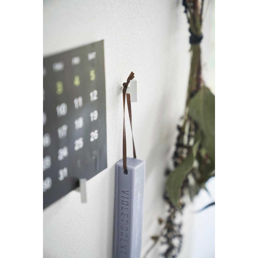 壁掛けフック 山崎実業 正規品 tower タワー 2本の針で抜けにくいフック画鋲 S 4個組 ピンフック  1923 ホワイト | tower | 05