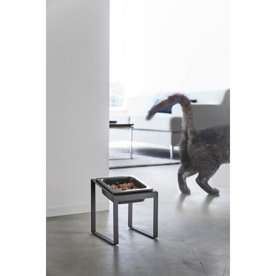 ペットフードボウル 山崎実業 正規品 nooks ヌークス 早食い防止ペットフードボウルスタンド 斜めハイタイプ ペット用品 ペットグッズ  10240 ブラック | 山崎実業 | 02