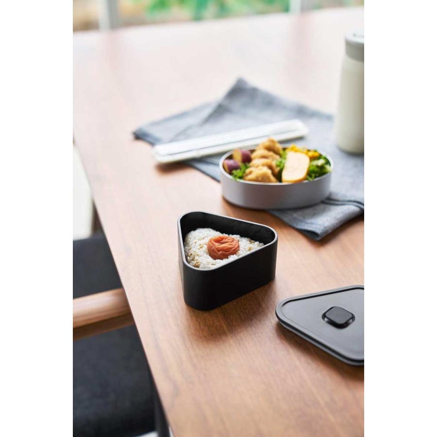 おにぎりケース 山崎実業 正規品 tower タワー バルブ付き密閉おにぎりケース 冷凍 電子レンジ 食洗機  10465 ブラック | tower | 02