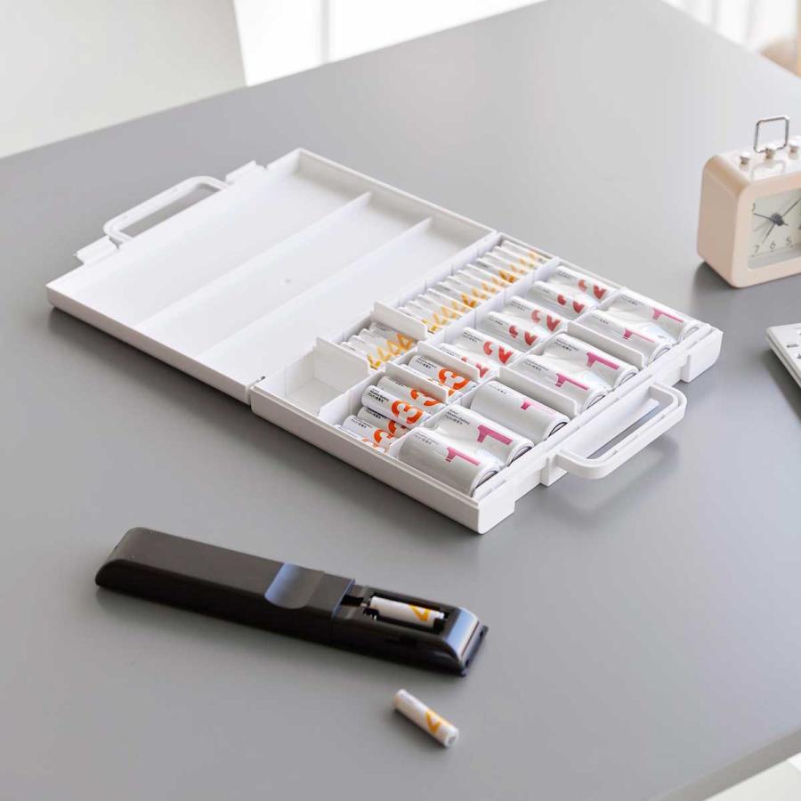 電池ケース 山崎実業 正規品 tower タワー ハンドル付きスリム分別電池ケース 電池収納ケース  10462 ホワイト | tower