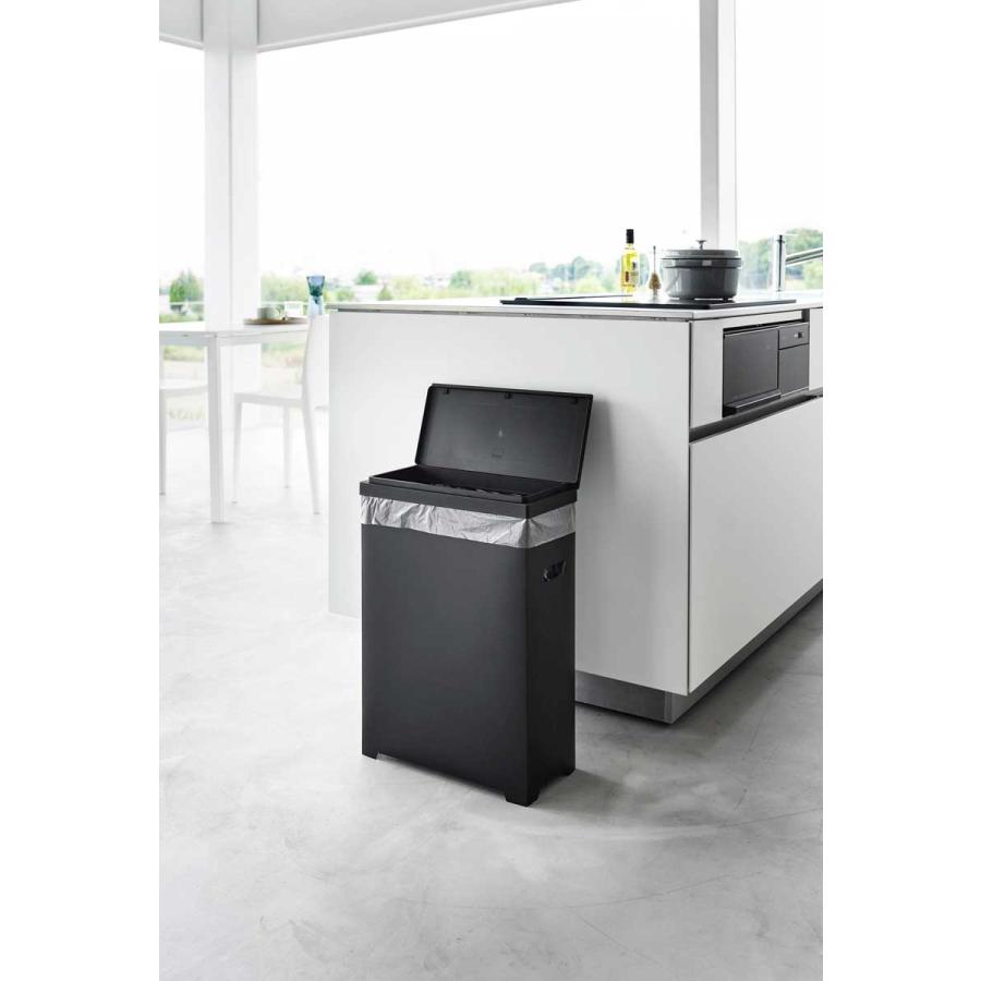 ふた付きゴミ箱 45リットル 山崎実業 正規品 tower タワー スリム蓋付きゴミ箱 横開きタイプ 45L キッチン用  1525 ブラック | tower | 03