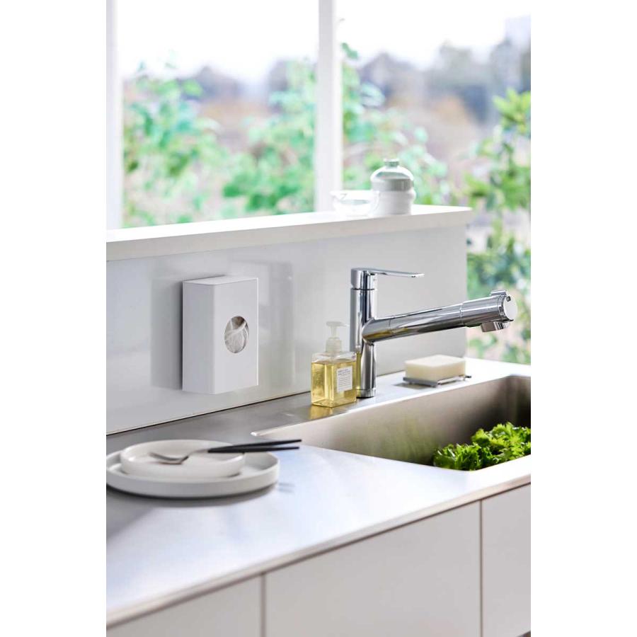 水切りネット収納 山崎実業 正規品 tower タワー フィルムフック水切りネットホルダー 水切りネット用ホルダー  10466 ホワイト | tower | 02