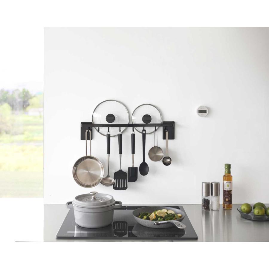 キッチンツール収納 山崎実業 正規品 tower タワー フィルムフック鍋蓋も収納できるキッチンツールバーフック付き W55 キッチンツールスタンド  10413 ブラック | tower | 05