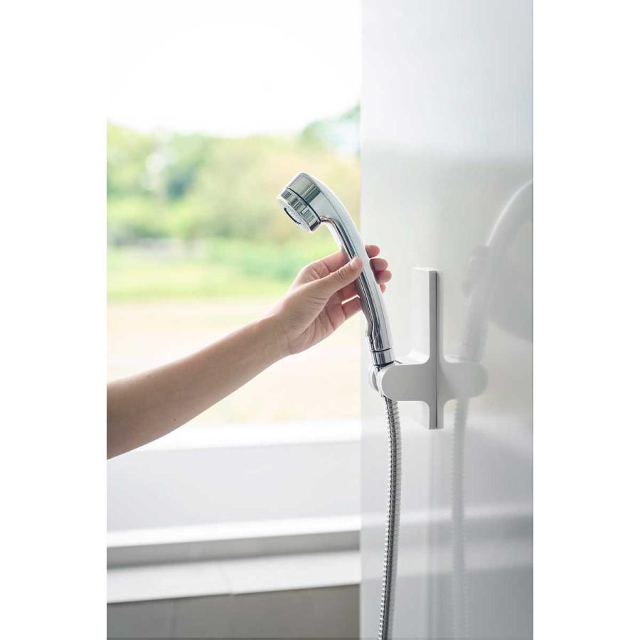 シャワーフック 山崎実業 正規品 tower タワー 角度が調節できるマグネットシャワーホルダー シャワーハンガー 掛具  10286 ホワイト | tower | 04