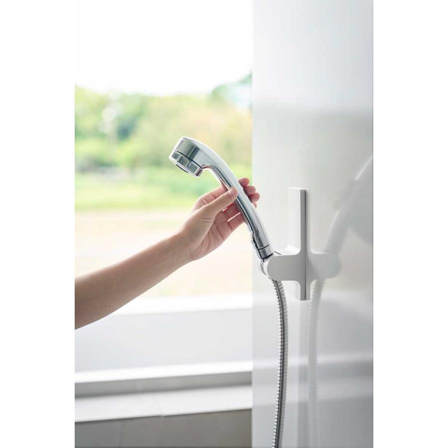 シャワーフック 山崎実業 正規品 tower タワー 角度が調節できるマグネットシャワーホルダー シャワーハンガー 掛具  10286 ホワイト | tower | 05