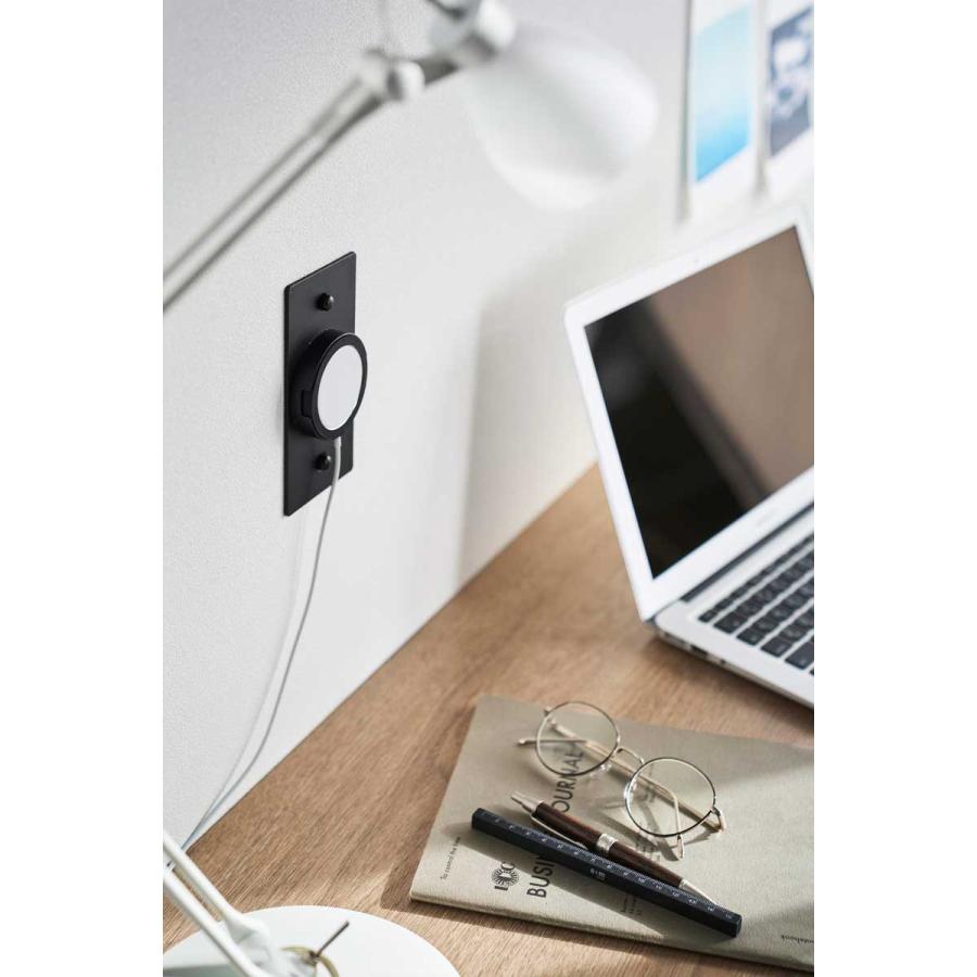 スマホ充電ホルダー 山崎実業 正規品 tower タワー ウォールスマートフォン充電ホルダー 石こうボード壁対応 ワイヤレス充電器対応  10085 ブラック | tower | 02