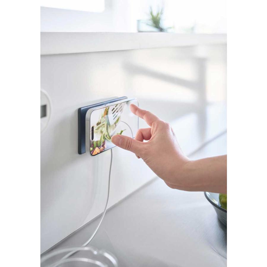 スマホ充電ホルダー 山崎実業 正規品 tower タワー マグネットスマートフォン充電ホルダー ワイヤレス充電器対応  10087 ブラック | tower | 04