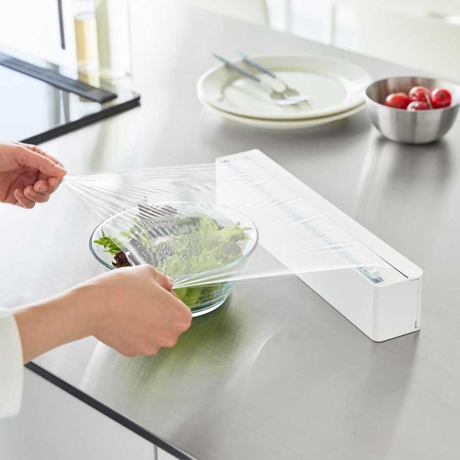 ラップケース 山崎実業 正規品 tower タワー マグネットラップケース スライドカッター付き ラップ収納 ラップホルダー  10658 ホワイト | tower