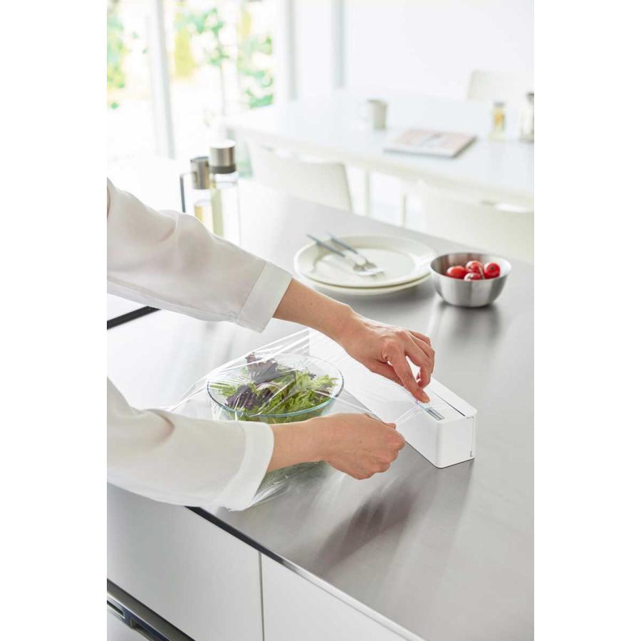 ラップケース 山崎実業 正規品 tower タワー マグネットラップケース スライドカッター付き ラップ収納 ラップホルダー  10658 ホワイト | tower | 05