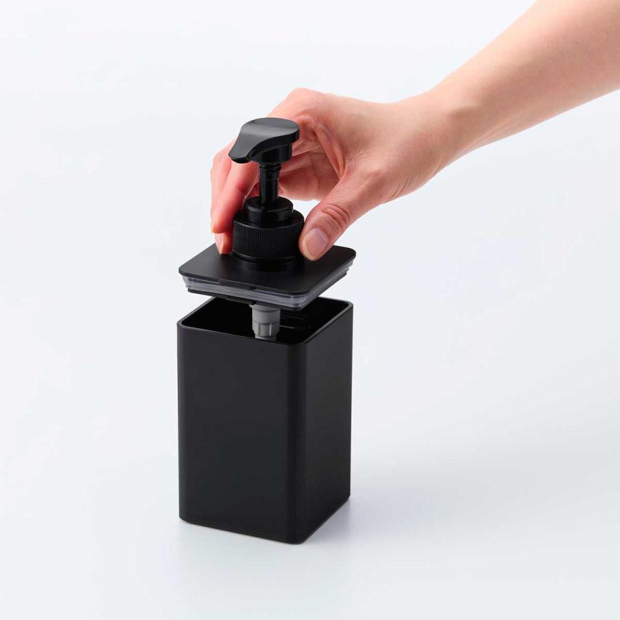 マウスウォッシュ容器 山崎実業 正規品 tower タワー フィルムフックマウスウォッシュディスペンサー＆ミニタンブラー 詰め替え容器  10540 ブラック | tower | 06