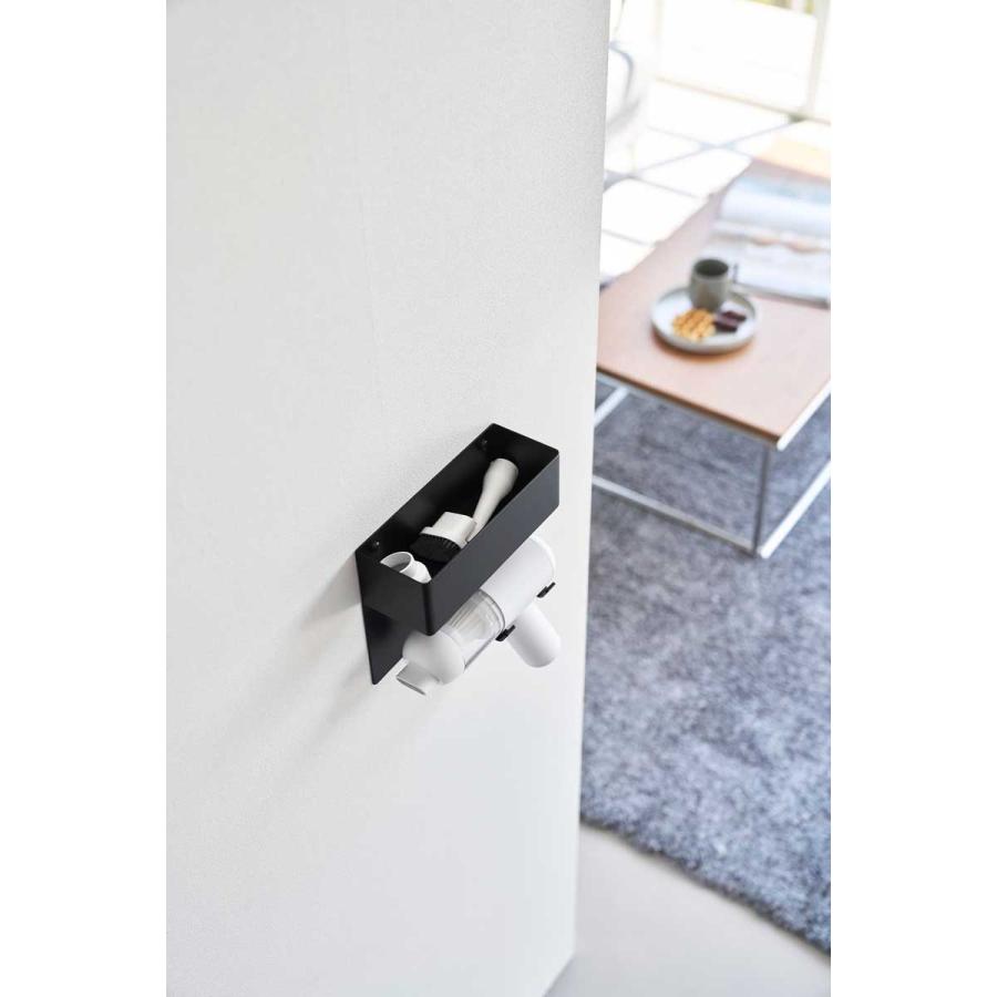 ミニ掃除機ホルダー 山崎実業 正規品 tower タワー 壁付けミニ掃除機ホルダー ハンディクリーナー  10788 ブラック | tower | 03