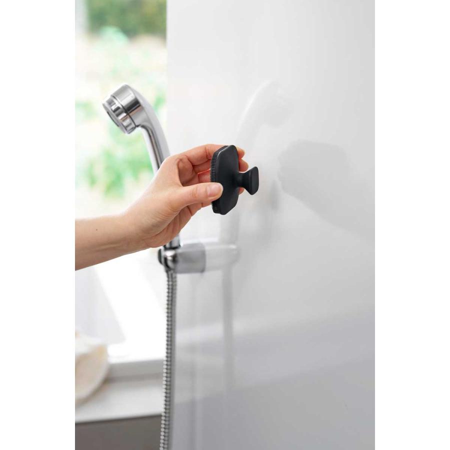 フェイシャルブラシ 山崎実業 正規品 tower タワー マグネットシリコーンフェイシャルブラシ フェイスブラシ  10615 ブラック | tower | 02