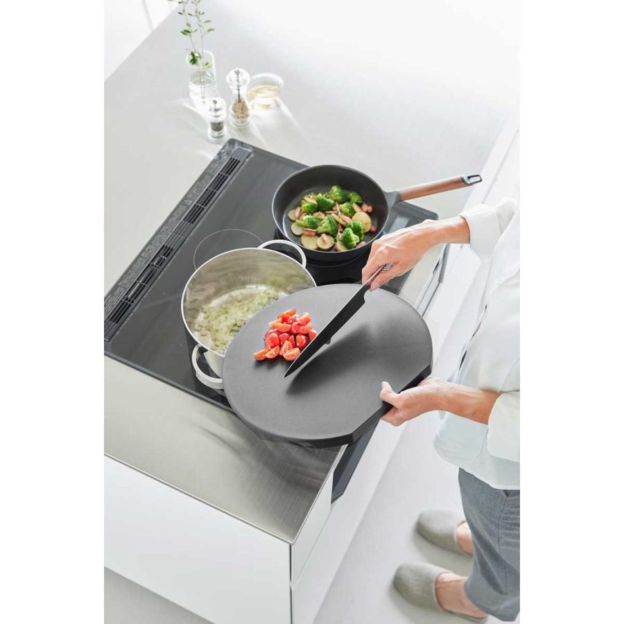 まな板 山崎実業 正規品 tower タワー 食洗機対応マグネット抗菌まな板 ラウンド L カッティングボード 正規販売店 10625 ブラック | tower | 05