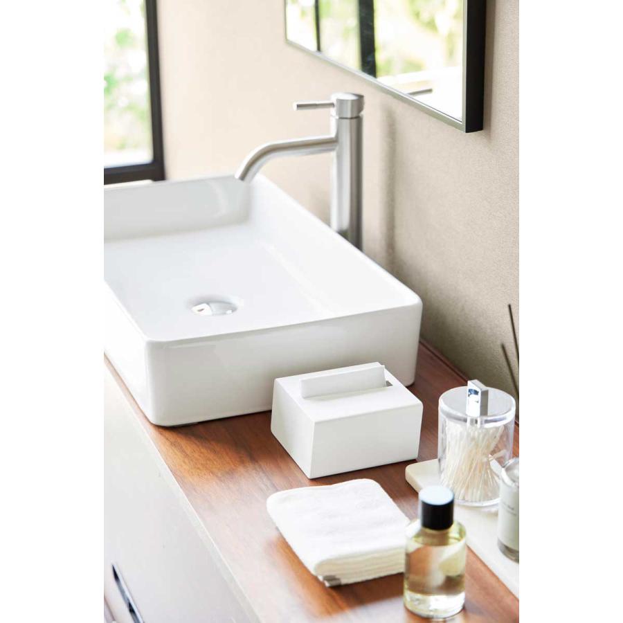 ティッシュケース 山崎実業 正規品 tower タワー 縦型ハーフティッシュケース ティッシュカバー 正規販売店 10747 ホワイト | tower | 02