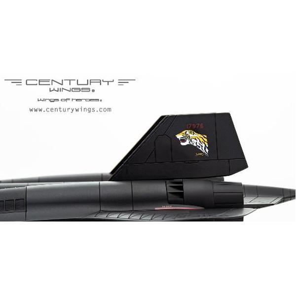 Century Wings 1/72 SR-71A ブラックバード アメリカ空軍 第9戦略偵察航空団1990年 ライト・パターソン空軍基地・オハイオ州 ＃61-7976 (001647) |  | 03