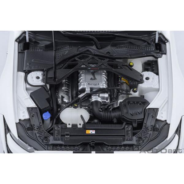 オートアート 1/18 フォード マスタング シェルビー GT500 （ホワイト／ブラック・ストライプ） (73095) | オートアート | 05