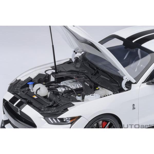 オートアート 1/18 フォード マスタング シェルビー GT500 （ホワイト／ブラック・ストライプ） (73095) | オートアート | 04