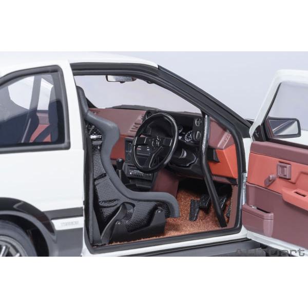 オートアート　スプリンター トレノ プロジェクトD　ファイナルバージョン オートアート 1/18 トヨタ スプリンタートレノ AE86 プロジェクトD