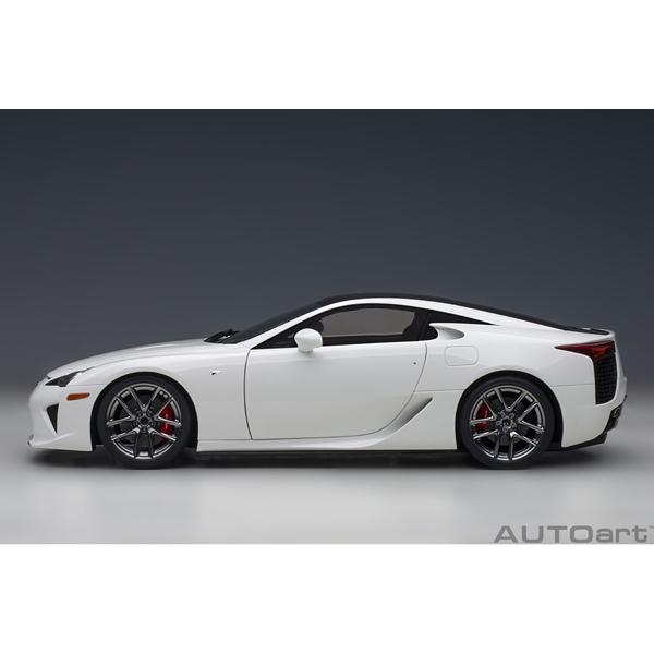 オートアート 1/18 レクサス LFA （ホワイテスト・ホワイト/ブラック