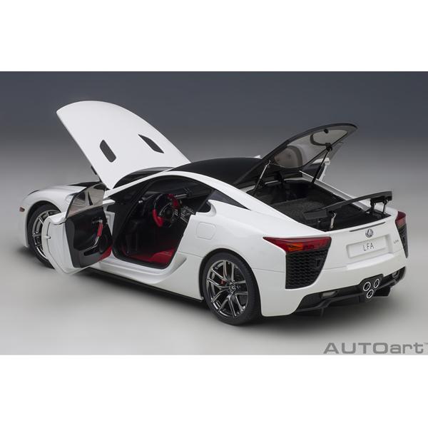 オートアート 1/18 レクサス LFA （ホワイテスト・ホワイト/ブラック