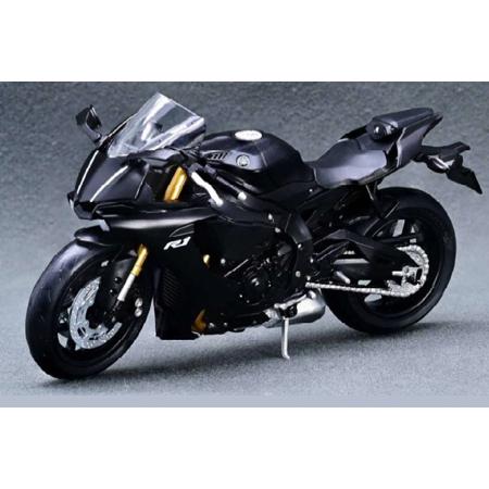 CMモデル 1/18 YAMAHA YZF-R1 2018 マットブラック (CM64-R1-0002BK)｜backfire21