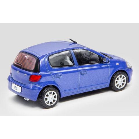 ダイキャストチーム 1/64 Toyota Vitz 5-ドア (P10) (LHD) ブルー (LL-077-359) |  | 02