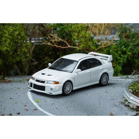 MOTORHELIX 1/64 三菱 Lancer Evolution VI GSR Scotia White (M64203) | 