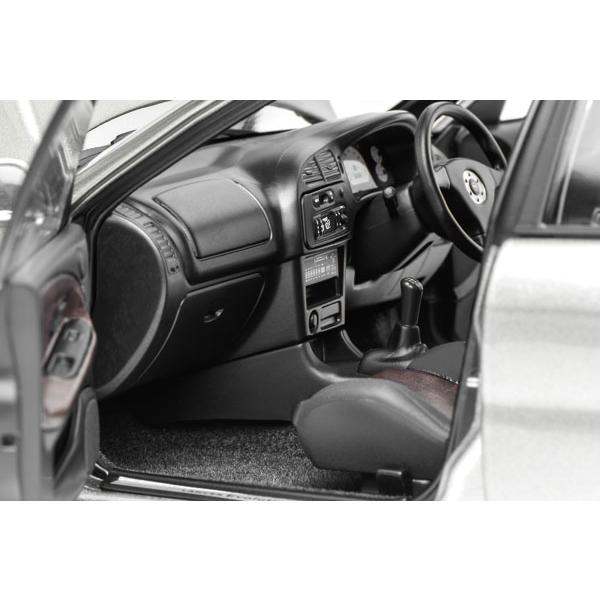 MOTORHELIX 1/18 三菱 ランサー エボリューション EVO IV Steel Silver