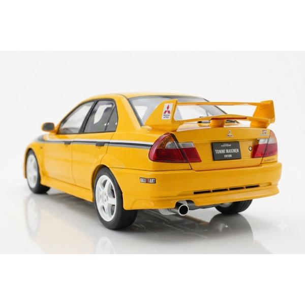 MOTORHELIX 1/18 三菱 Lancer Evolution VI GSR T.M.E Customized Yellow w/CF Bonnet (M84306) |  | 01