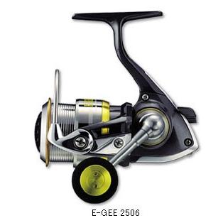 エギング　リール　DAIWA　E-GEE　２５０６W DAIWA（ダイワ） E-GEE/2506エギング専用リール 【00055961】 : バック