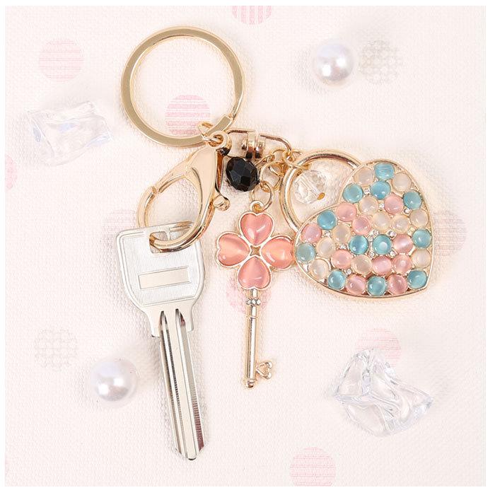 バッグチャーム 通販バッグチャーム キラキラ キーホルダー バックチャーム キーリング ハート おしゃれ 鍵 四つ葉のクローバー アクセサリー レディース カラ | ブランド登録なし | 05