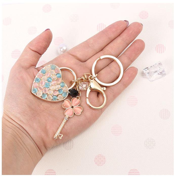 バッグチャーム 通販バッグチャーム キラキラ キーホルダー バックチャーム キーリング ハート おしゃれ 鍵 四つ葉のクローバー アクセサリー レディース カラ | ブランド登録なし | 06
