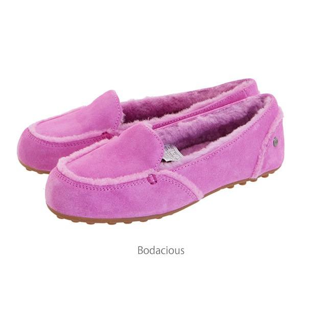 UGG ピンク スエード リボン付き ファー モカシン UGG（ピンク/桃色系）のフリマアイテム一覧