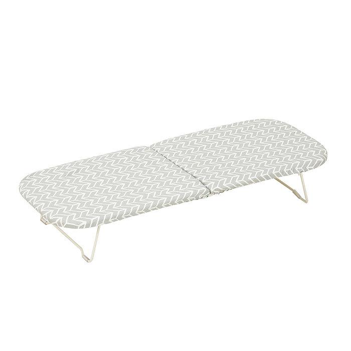 アイロン台 コンパクト 通販 畳める  北欧柄 スチームアイロン台 ボード 脚付き 収納 フック 掛けれる かわいい おしゃれ 足つき アイロンがけ アイロン台 |  | 07