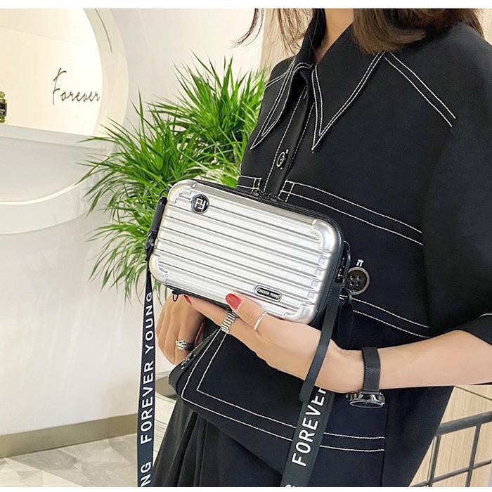 ポーチ 通販ポーチ おしゃれ ショルダー 小物入れ 携帯 スマホ 財布 ミニショルダーバッグ 斜めがけ ショルダーバッグ 旅行 おでかけ ハードケース ポーチ | BACKYARD FAMILY | 15